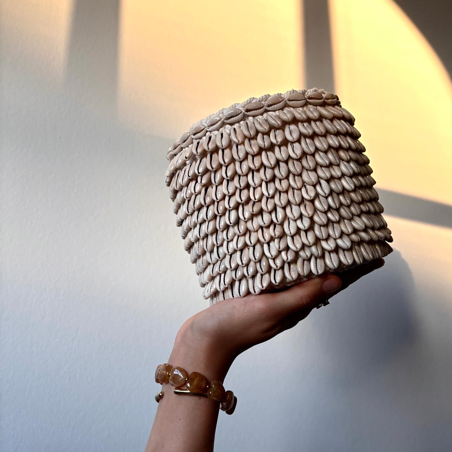 Macramé Mandje met Schelpen