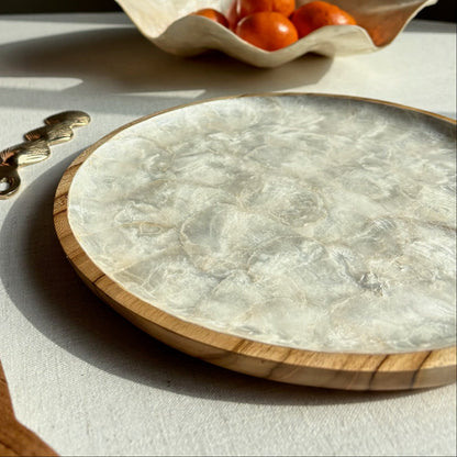 Houten Bord ingelegd met Capiz schelpen