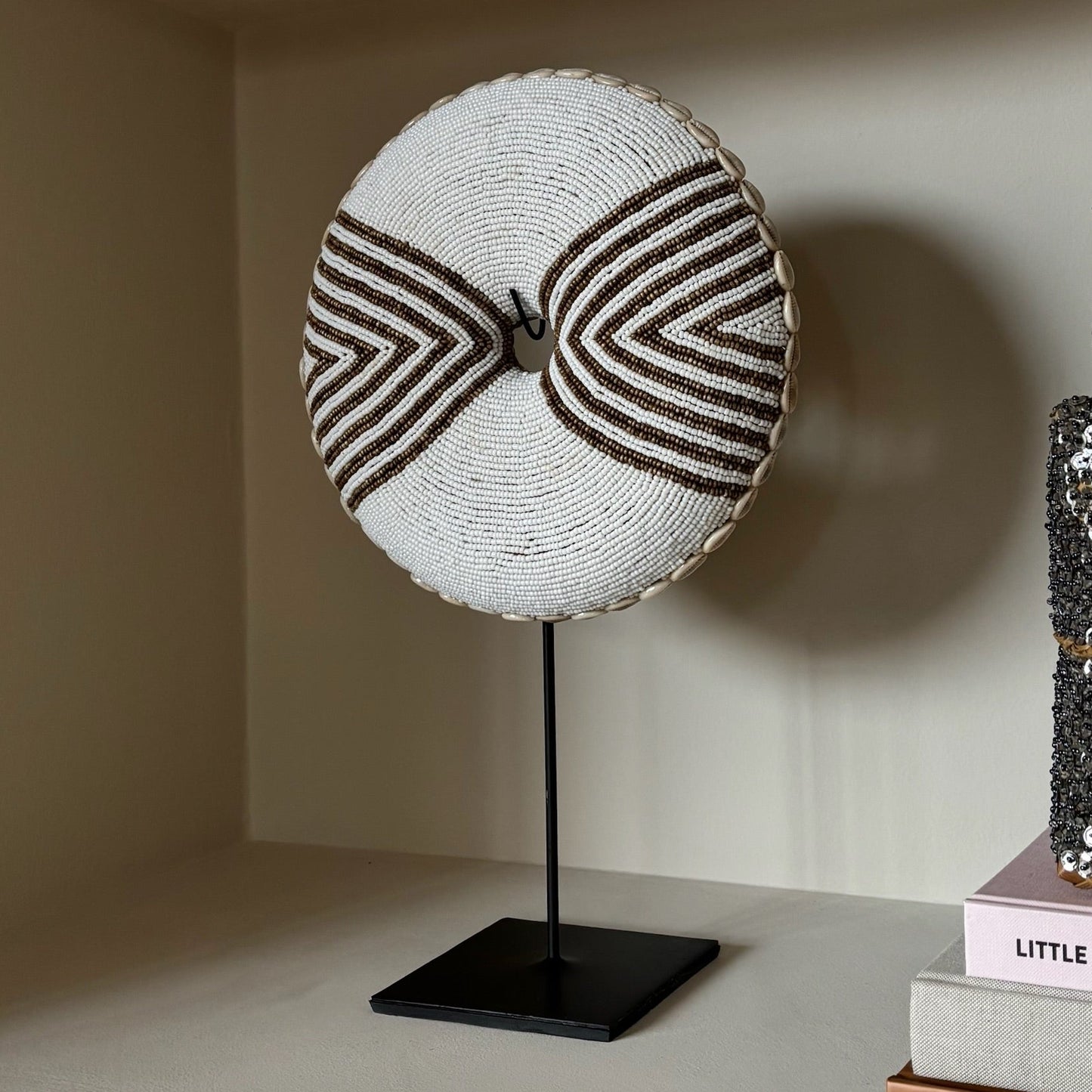 Kralen Ornament op voet Lovi