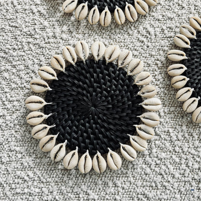 Rotan Onderzetter met Schelpen - Zwart