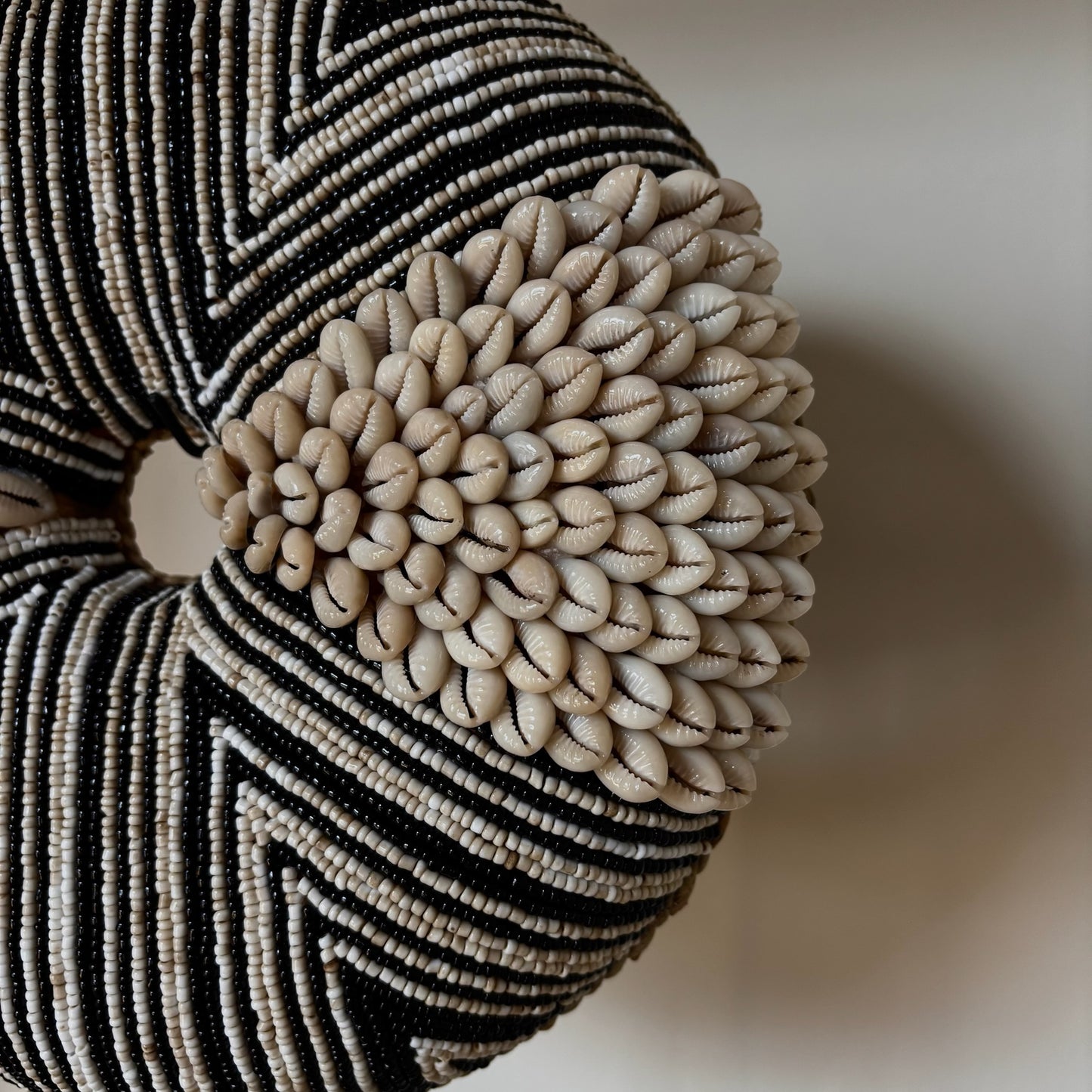 Schelpen Ornament op voet Nola