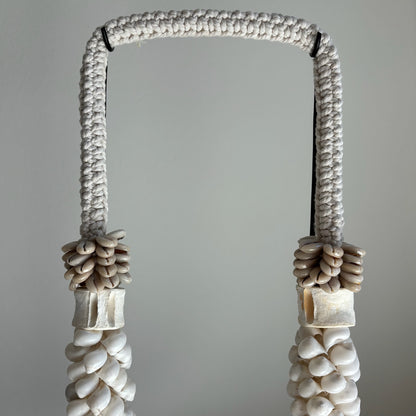 Schelpenketting op Standaard Jill