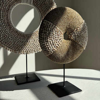 Schelpen Ornament op voet Koko